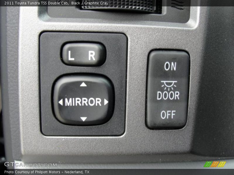 Controls of 2011 Tundra TSS Double Cab