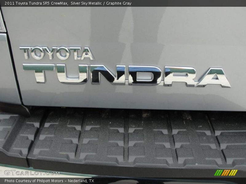  2011 Tundra SR5 CrewMax Logo