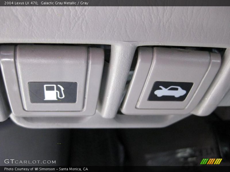 Galactic Gray Metallic / Gray 2004 Lexus LX 470
