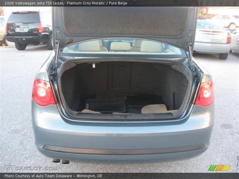 Platinum Grey Metallic / Pure Beige 2006 Volkswagen Jetta TDI Sedan