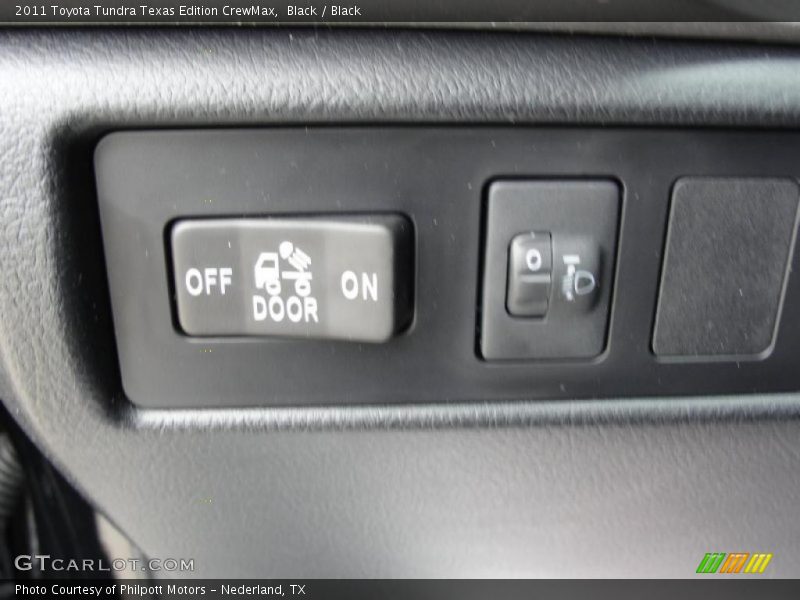 Black / Black 2011 Toyota Tundra Texas Edition CrewMax