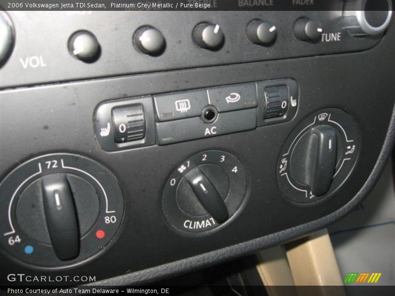 Platinum Grey Metallic / Pure Beige 2006 Volkswagen Jetta TDI Sedan