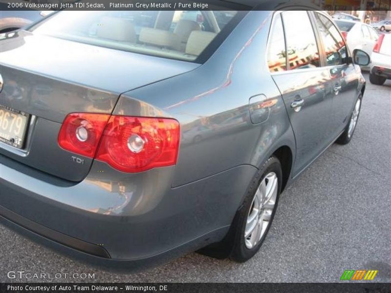 Platinum Grey Metallic / Pure Beige 2006 Volkswagen Jetta TDI Sedan