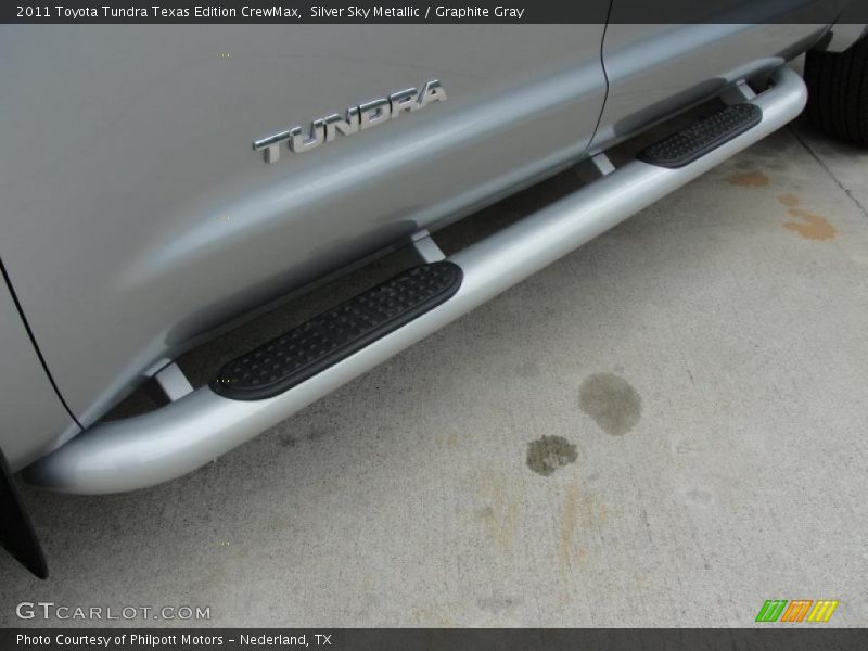  2011 Tundra Texas Edition CrewMax Logo