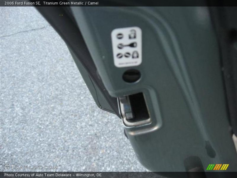 Titanium Green Metallic / Camel 2006 Ford Fusion SE