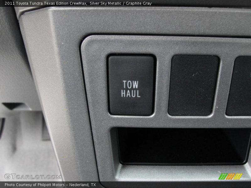 Silver Sky Metallic / Graphite Gray 2011 Toyota Tundra Texas Edition CrewMax