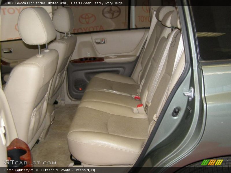 Oasis Green Pearl / Ivory Beige 2007 Toyota Highlander Limited 4WD