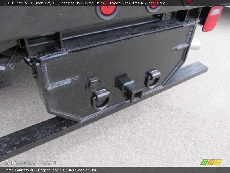 Tuxedo Black Metallic / Steel Grey 2011 Ford F550 Super Duty XL Super Cab 4x4 Dump Truck