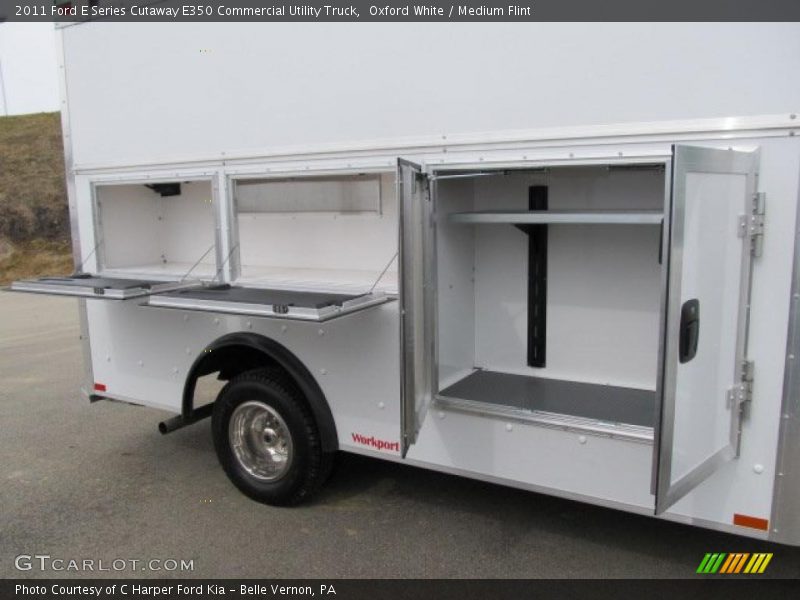 Oxford White / Medium Flint 2011 Ford E Series Cutaway E350 Commercial Utility Truck