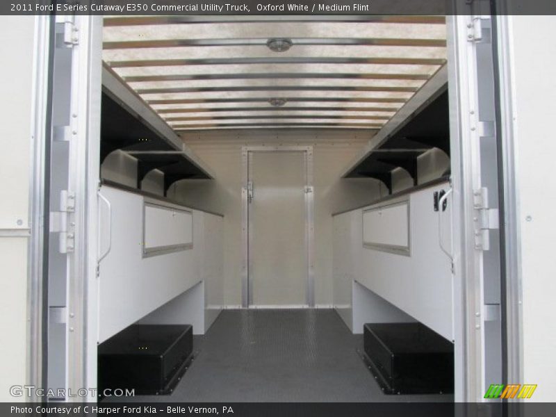 Oxford White / Medium Flint 2011 Ford E Series Cutaway E350 Commercial Utility Truck