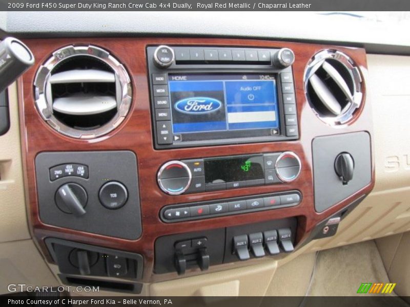Controls of 2009 F450 Super Duty King Ranch Crew Cab 4x4 Dually