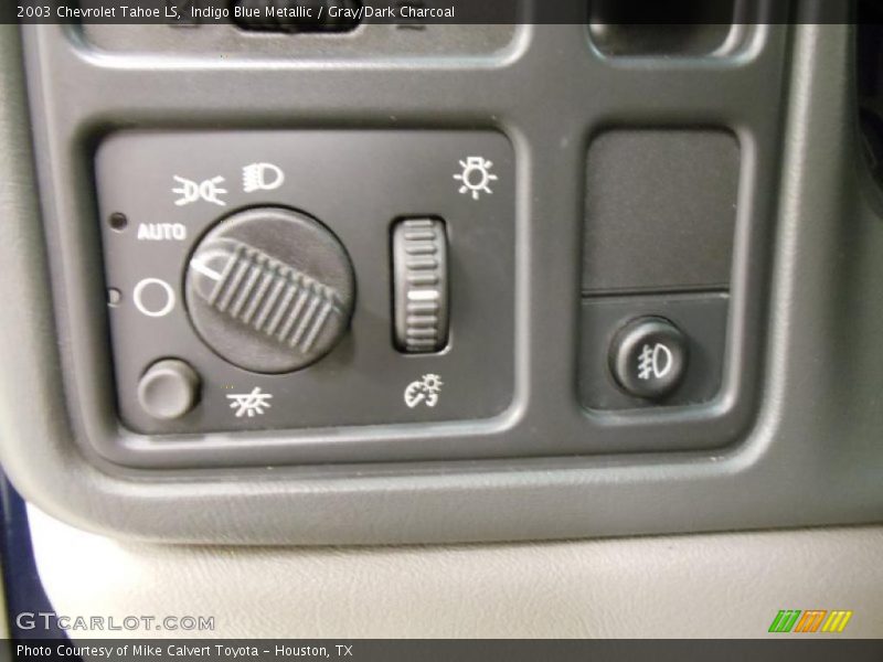 Indigo Blue Metallic / Gray/Dark Charcoal 2003 Chevrolet Tahoe LS
