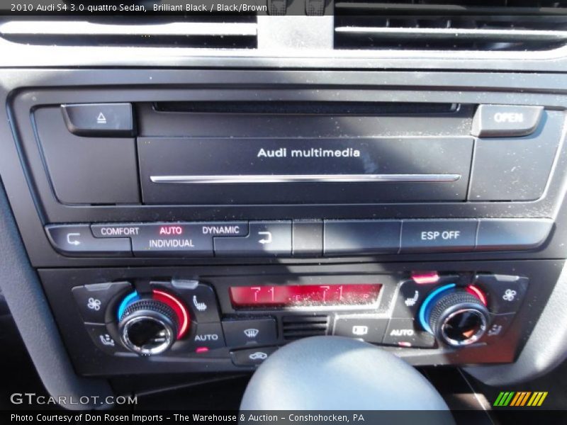 Controls of 2010 S4 3.0 quattro Sedan