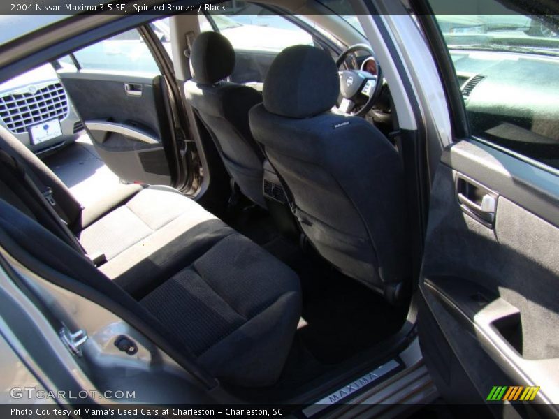 Spirited Bronze / Black 2004 Nissan Maxima 3.5 SE