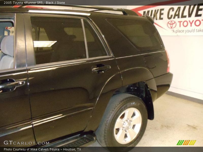 Black / Stone 2005 Toyota 4Runner SR5
