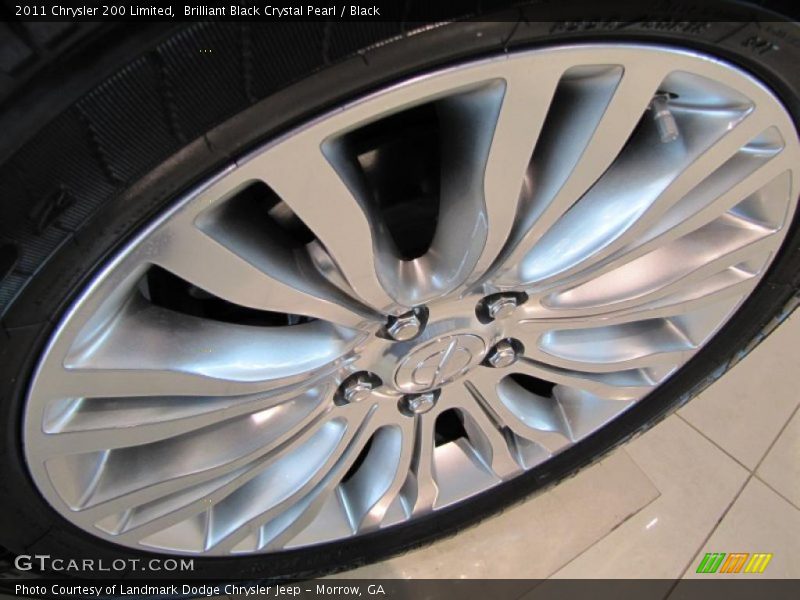 Brilliant Black Crystal Pearl / Black 2011 Chrysler 200 Limited