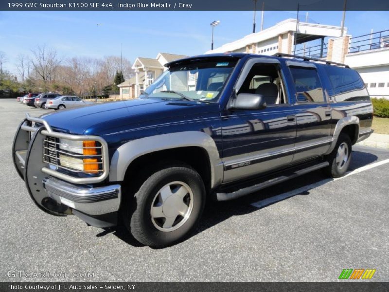 Front 3/4 View of 1999 Suburban K1500 SLE 4x4
