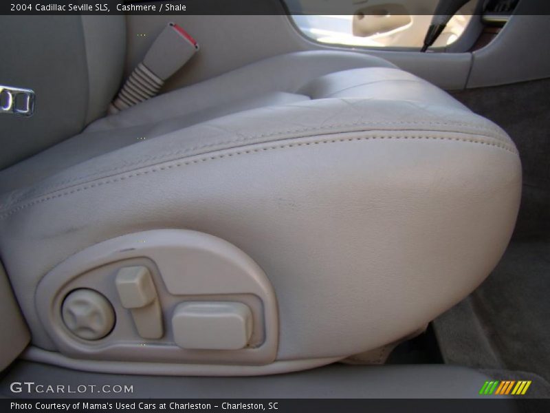 Cashmere / Shale 2004 Cadillac Seville SLS
