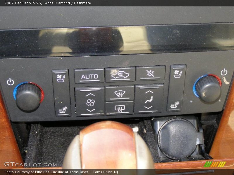 White Diamond / Cashmere 2007 Cadillac STS V6