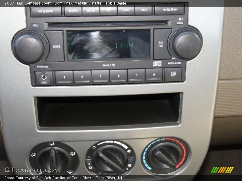 Light Khaki Metallic / Pastel Pebble Beige 2007 Jeep Compass Sport