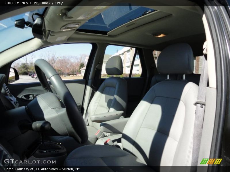 Black / Gray 2003 Saturn VUE V6