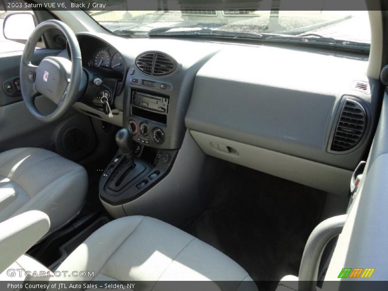 Black / Gray 2003 Saturn VUE V6