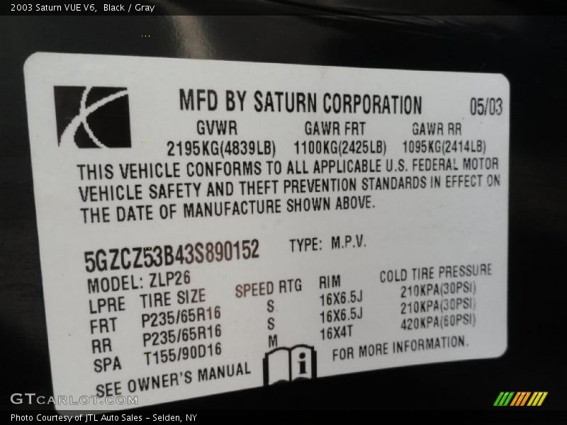 Black / Gray 2003 Saturn VUE V6