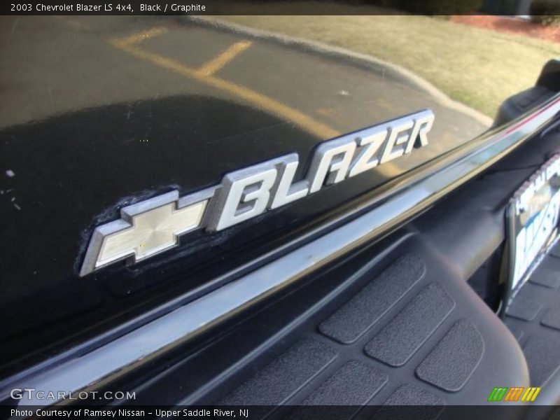 Black / Graphite 2003 Chevrolet Blazer LS 4x4