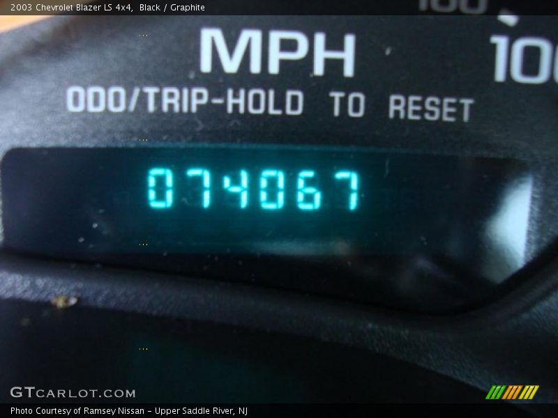Black / Graphite 2003 Chevrolet Blazer LS 4x4