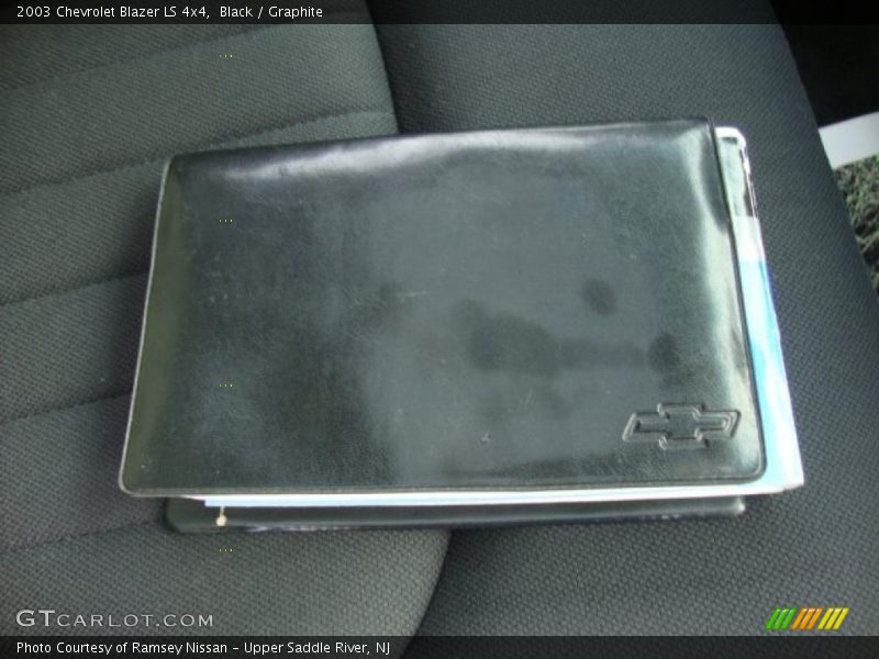 Black / Graphite 2003 Chevrolet Blazer LS 4x4