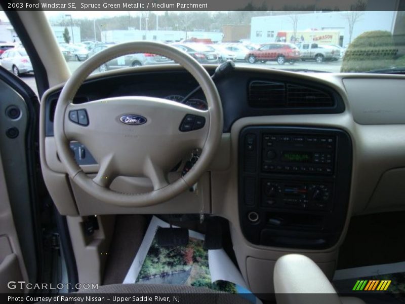 Spruce Green Metallic / Medium Parchment 2003 Ford Windstar SE