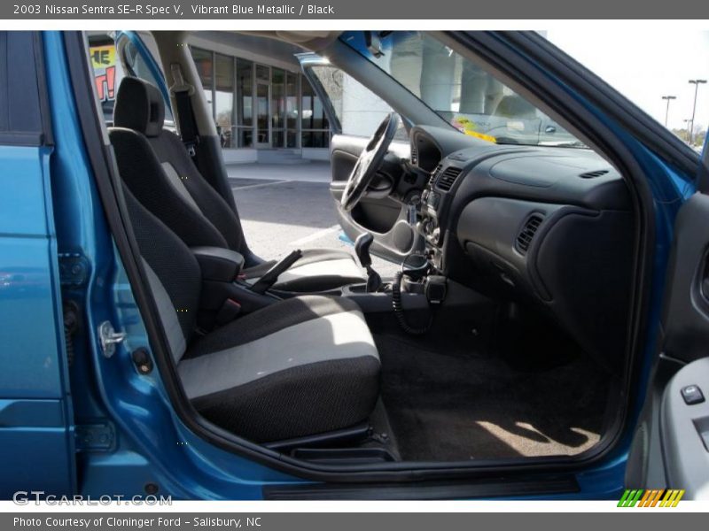 Vibrant Blue Metallic / Black 2003 Nissan Sentra SE-R Spec V