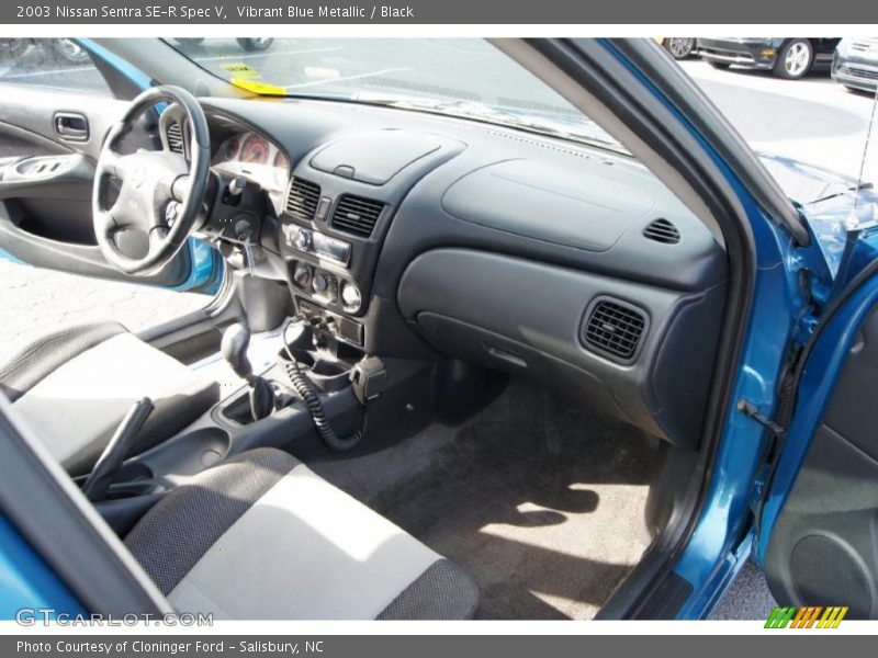 2003 Sentra SE-R Spec V Black Interior