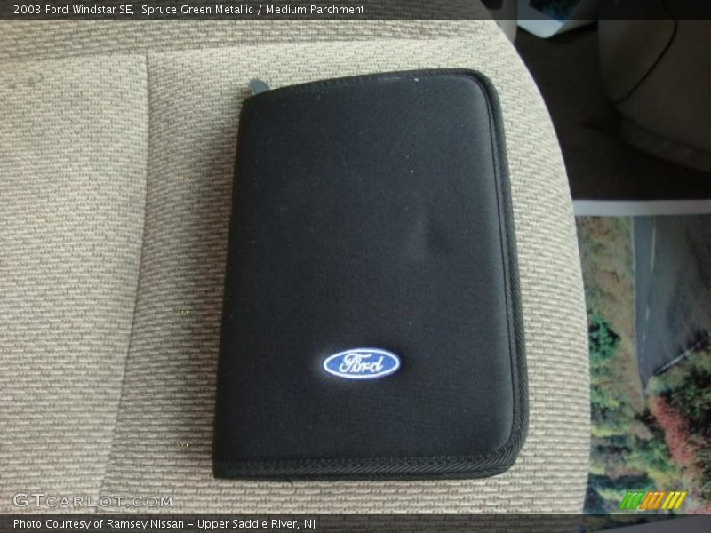 Spruce Green Metallic / Medium Parchment 2003 Ford Windstar SE