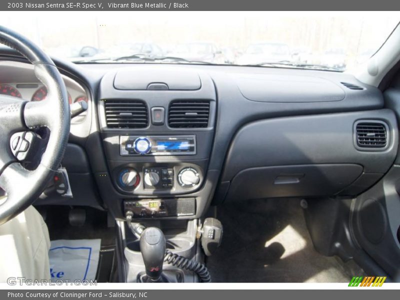 Vibrant Blue Metallic / Black 2003 Nissan Sentra SE-R Spec V