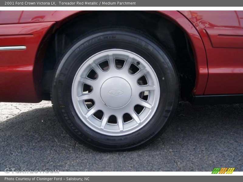  2001 Crown Victoria LX Wheel