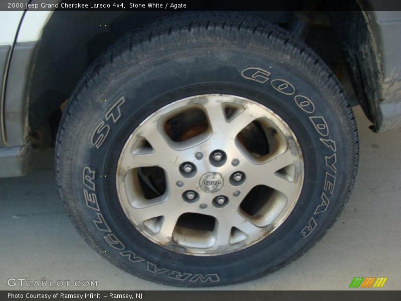 Stone White / Agate 2000 Jeep Grand Cherokee Laredo 4x4