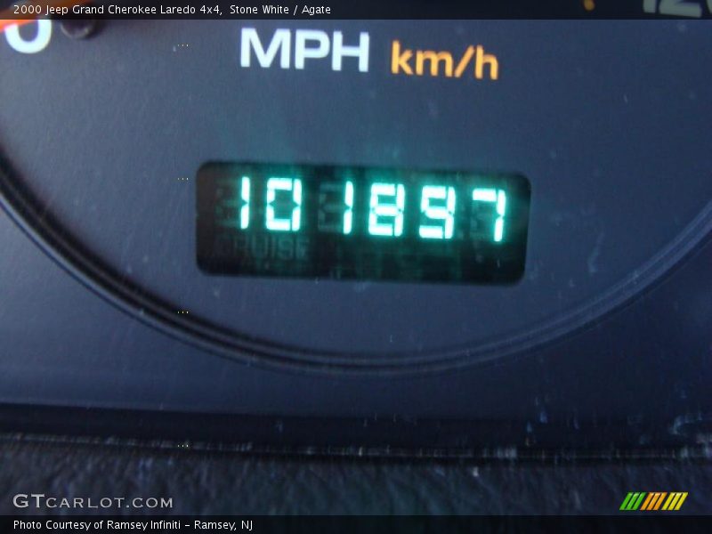 Stone White / Agate 2000 Jeep Grand Cherokee Laredo 4x4