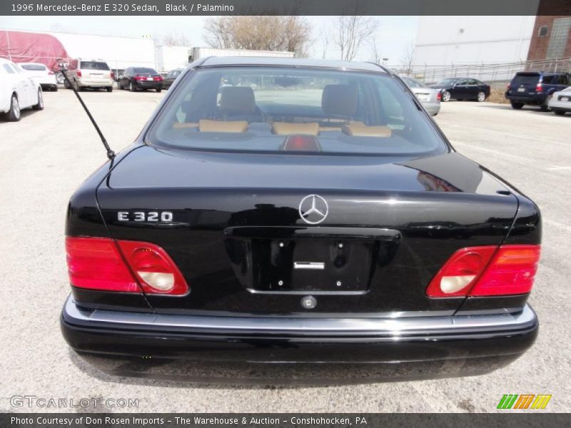 Black / Palamino 1996 Mercedes-Benz E 320 Sedan
