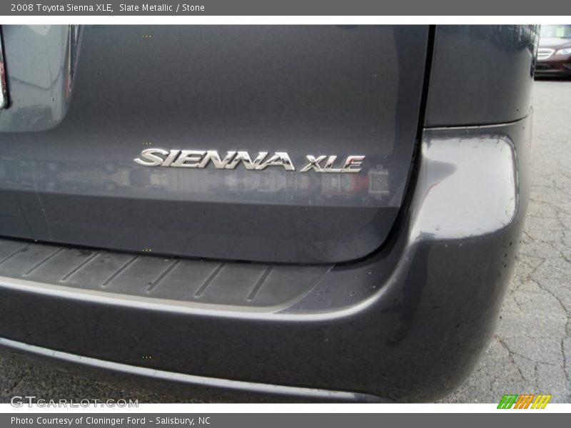  2008 Sienna XLE Logo