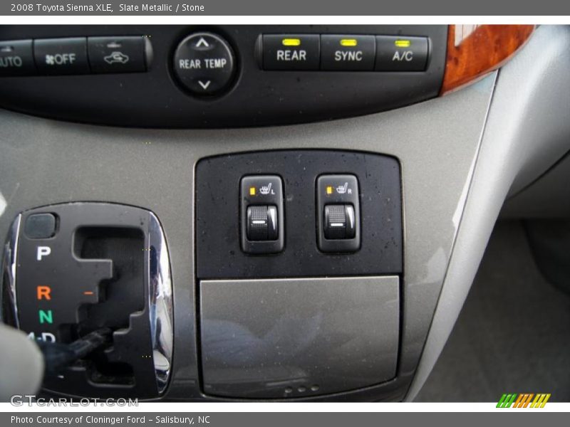 Controls of 2008 Sienna XLE