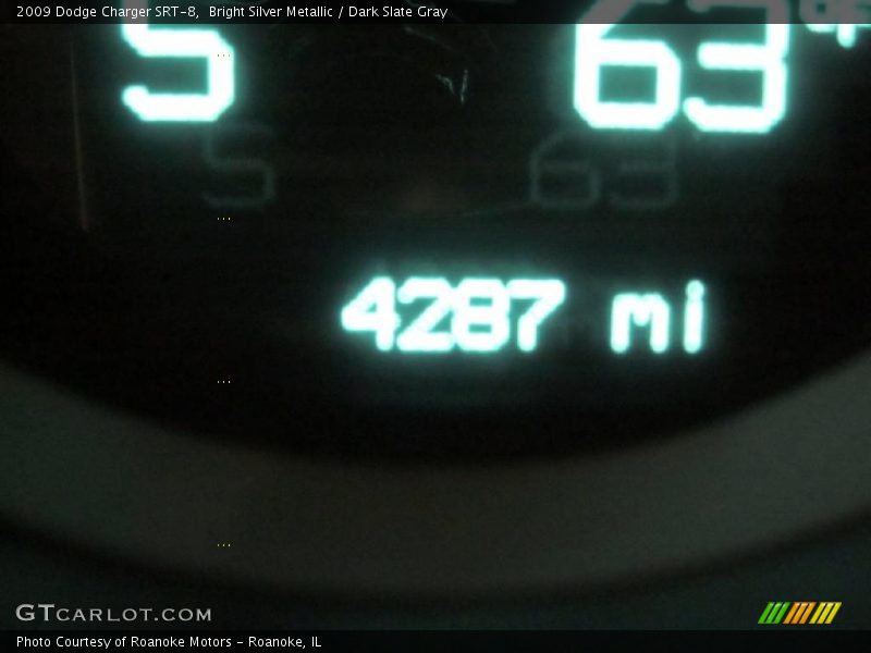 Bright Silver Metallic / Dark Slate Gray 2009 Dodge Charger SRT-8