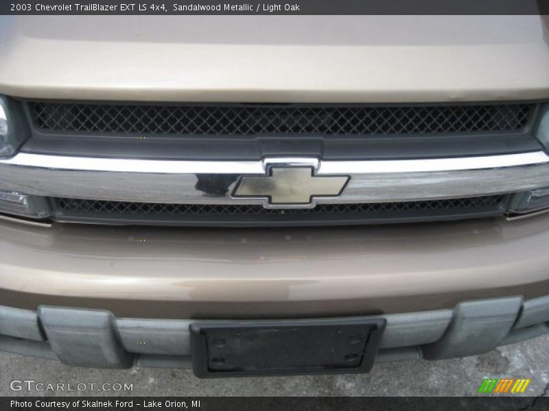 Sandalwood Metallic / Light Oak 2003 Chevrolet TrailBlazer EXT LS 4x4