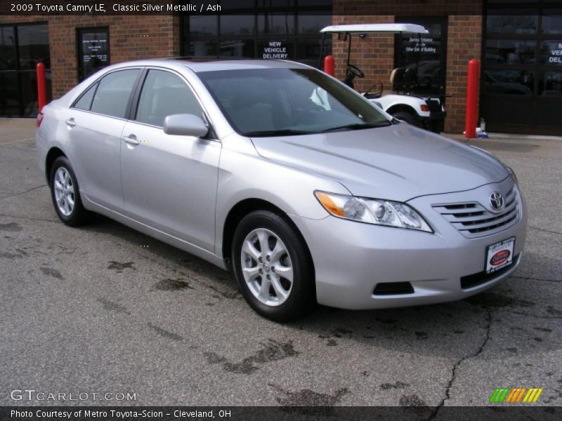 Classic Silver Metallic / Ash 2009 Toyota Camry LE