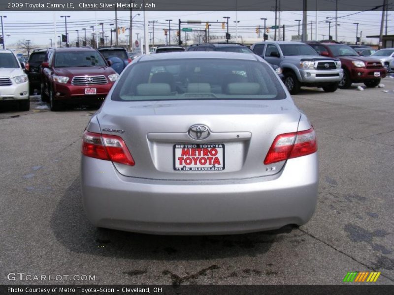 Classic Silver Metallic / Ash 2009 Toyota Camry LE