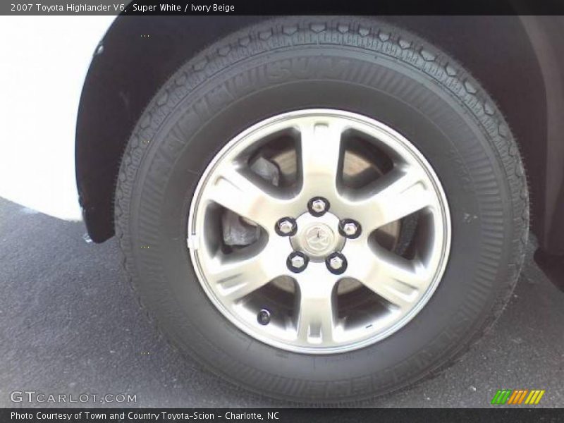 Super White / Ivory Beige 2007 Toyota Highlander V6