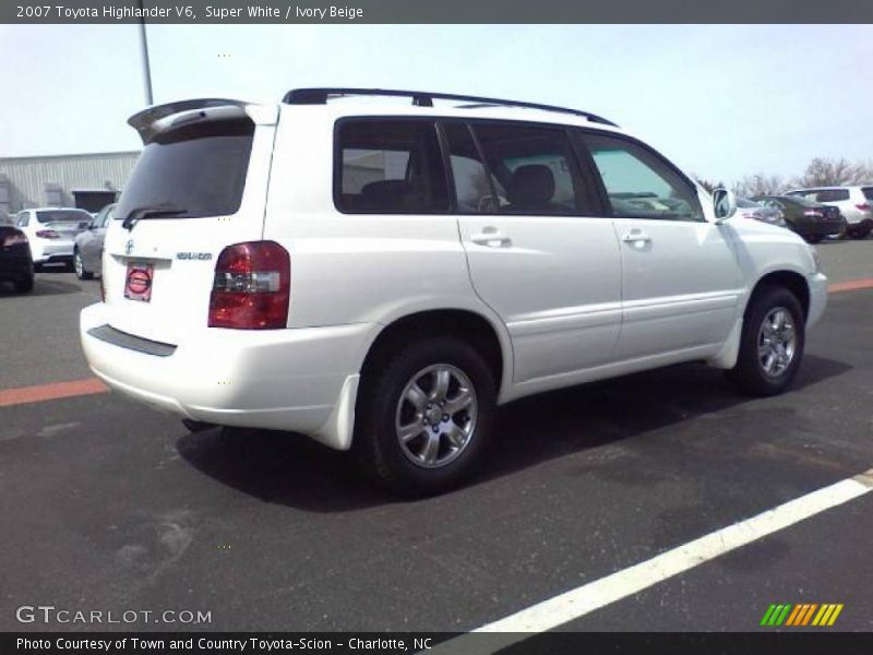 Super White / Ivory Beige 2007 Toyota Highlander V6