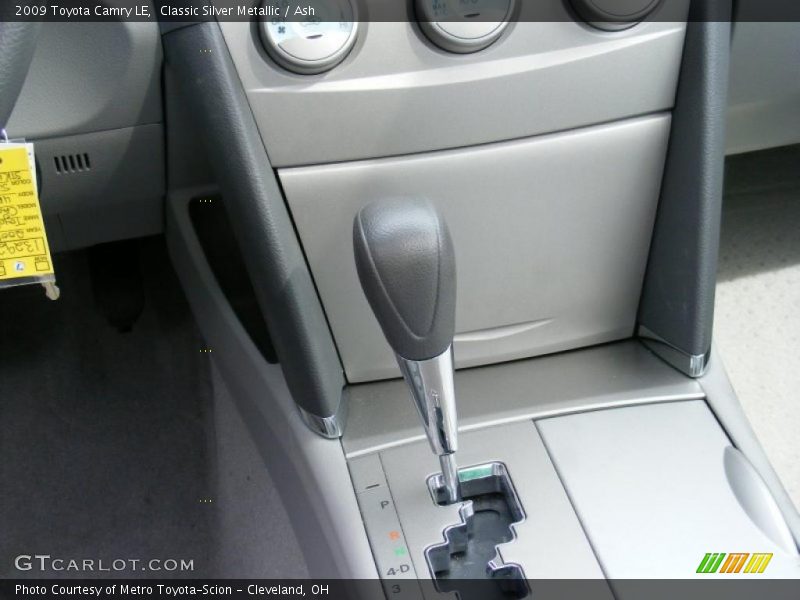 Classic Silver Metallic / Ash 2009 Toyota Camry LE