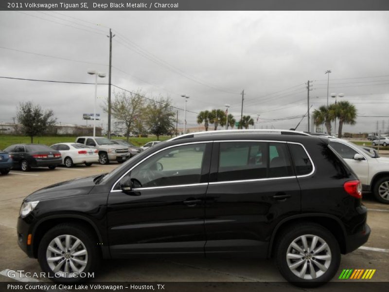 Deep Black Metallic / Charcoal 2011 Volkswagen Tiguan SE