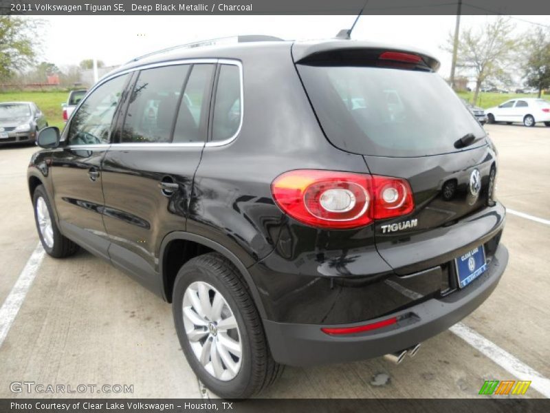  2011 Tiguan SE Deep Black Metallic